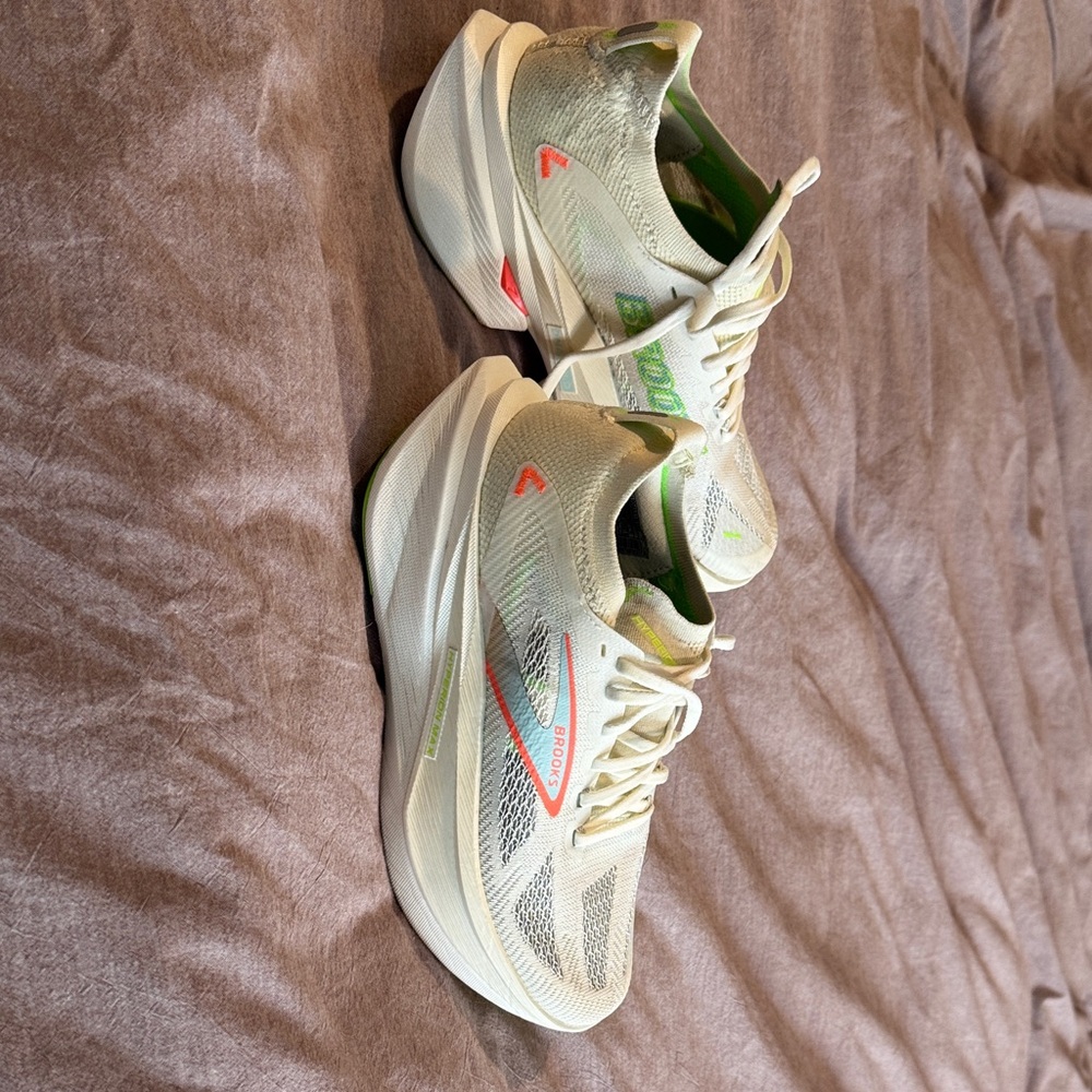 Brooks Hyperion Max 3 - image 3